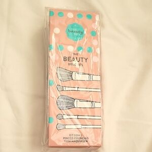 🪄New The Beauty Box Brush Set - Pink and White. Kit of 6 brushes.
